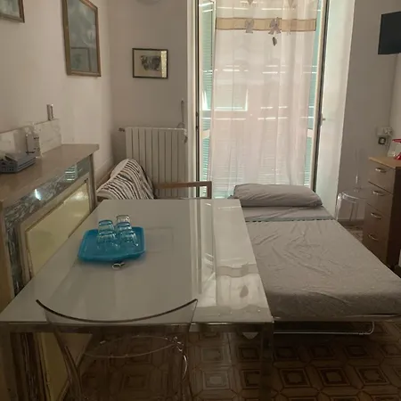 Della Corte Tocco Casauria Pescara アパート *
